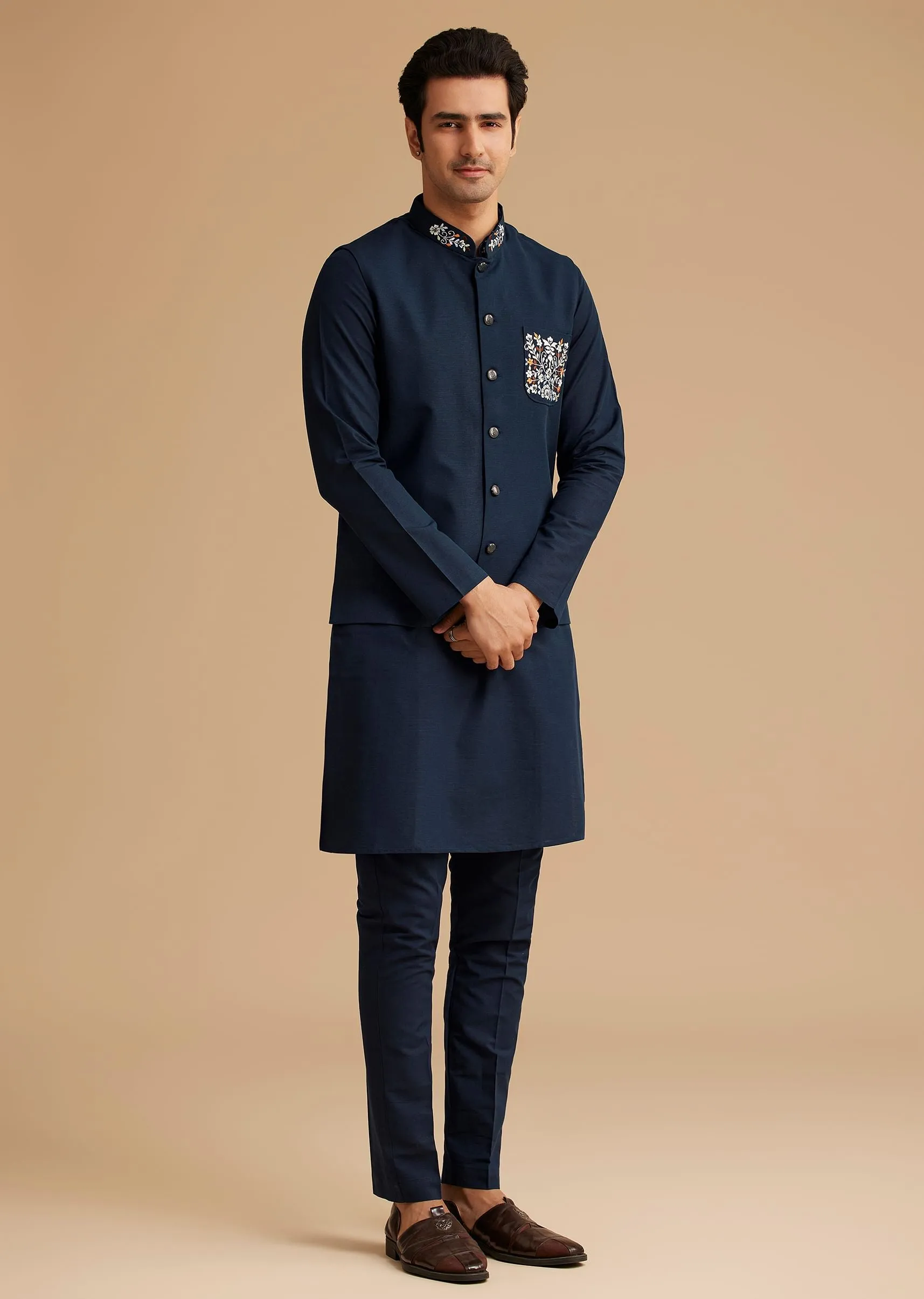 Blue Cotton Linen Kurta Jacket Set With Thread And Diamond Work