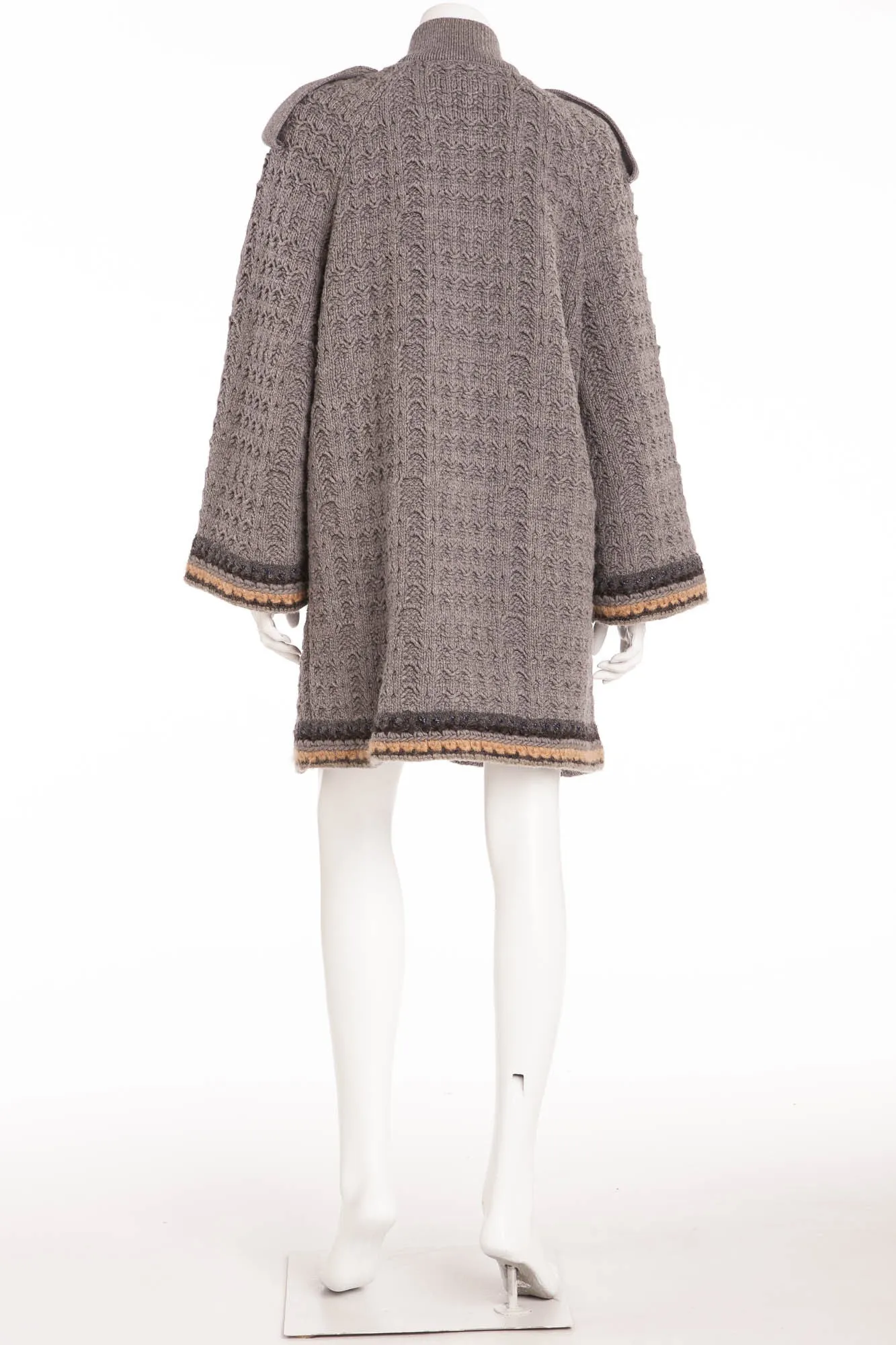 Chanel - Light Gray Long Sleeve Coat - FR 40